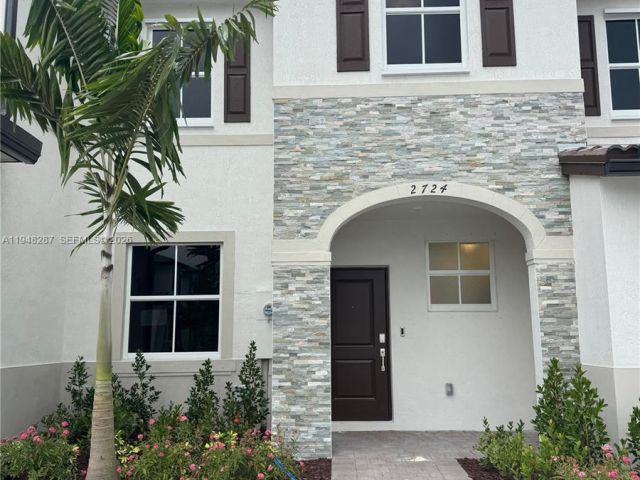 Дом в аренду по адресу 2724 SE 26th Ave 0 - фото 7483136