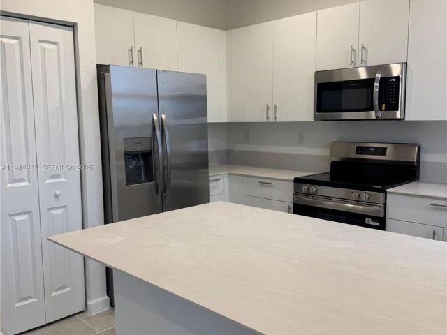 Дом в аренду по адресу 2724 SE 26th Ave 0 - фото 7483139