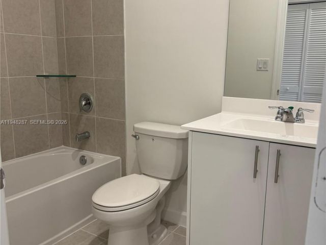 Дом в аренду по адресу 2724 SE 26th Ave 0 - фото 7483146