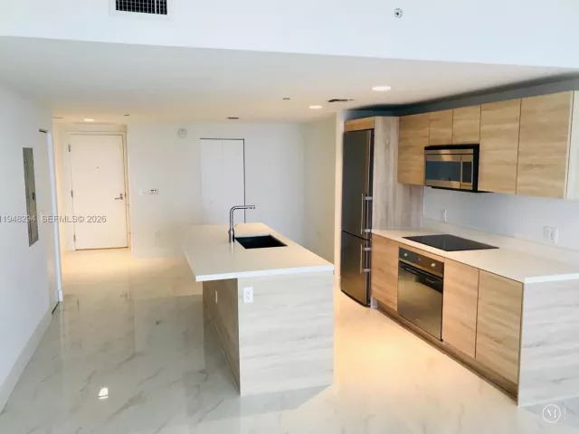 Продажа квартиры # - фото 7160914