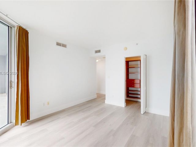 Продажа квартиры #2226 - фото 7157120