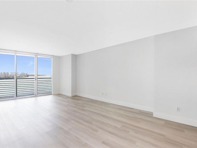 Продажа квартиры #2226 - фото 7157130