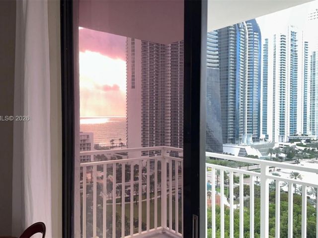 Продажа квартиры #1909 - фото 7157787