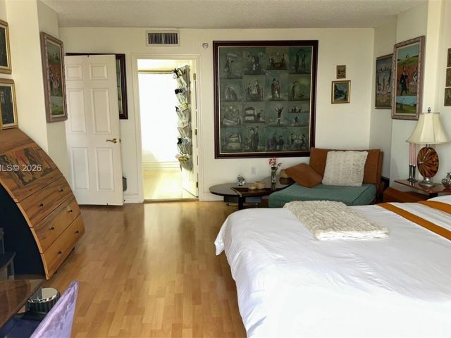 Продажа квартиры #1909 - фото 7157789