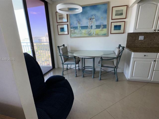 Продажа квартиры #1909 - фото 7157794