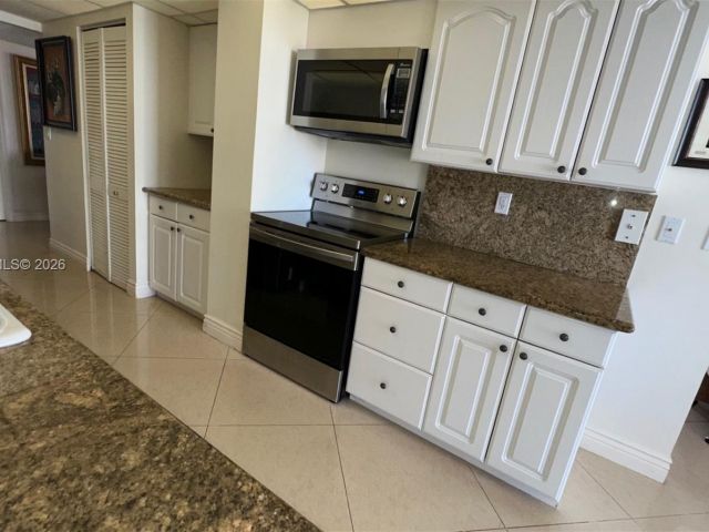 Продажа квартиры #1909 - фото 7157799