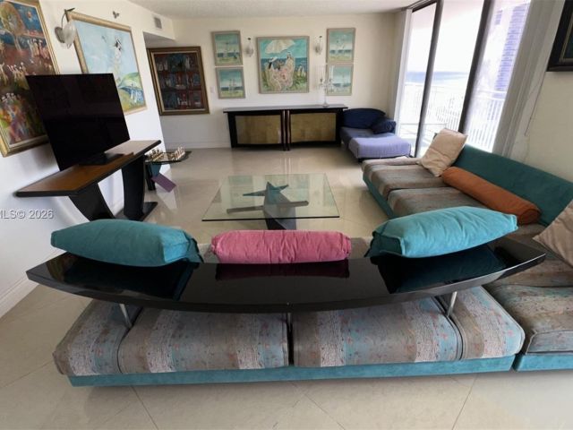 Продажа квартиры #1909 - фото 7157804