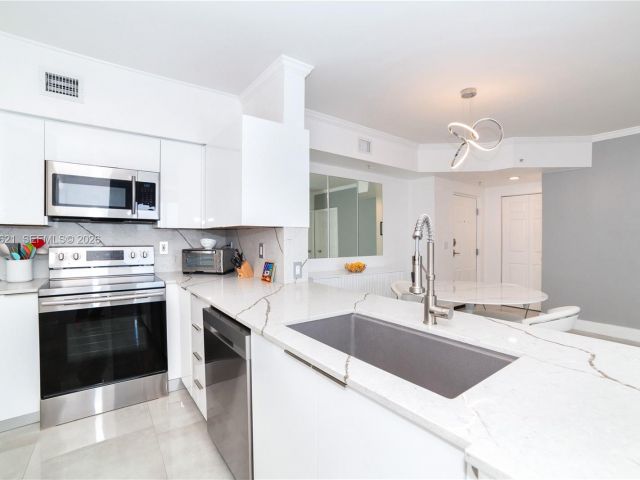 Продажа квартиры #2905 - фото 7156574