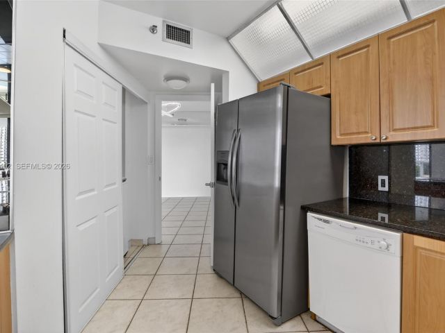 Продажа квартиры #405 - фото 7438066