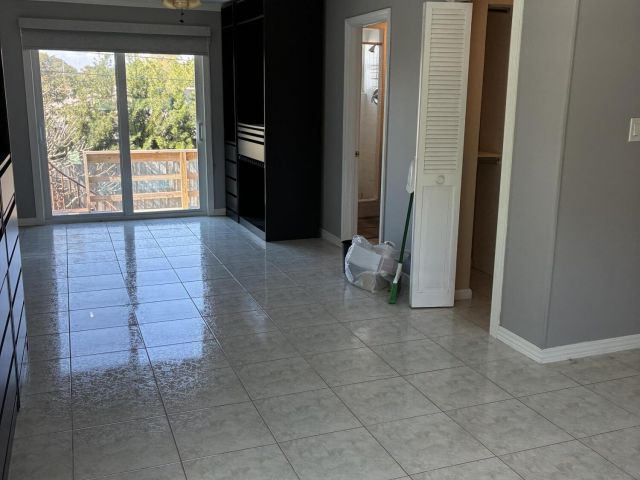 Продажа дома по адресу 813 SE 10th Terrace Terrace - фото 9416419