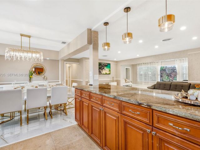 Дом в аренду по адресу 1960 Coral Reef Dr - фото 7171481