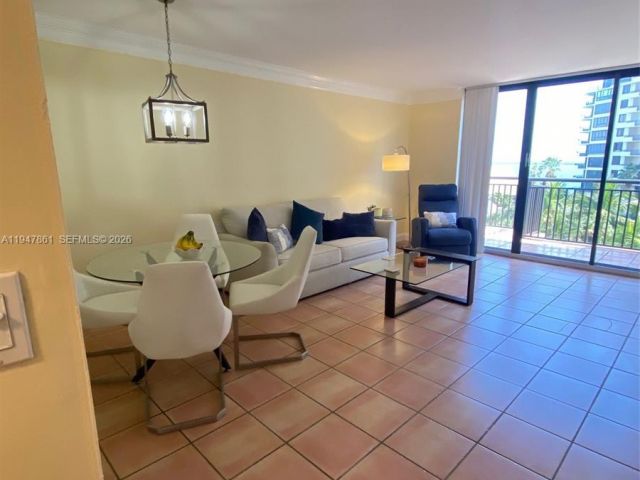 Продажа квартиры #705 - фото 7437583