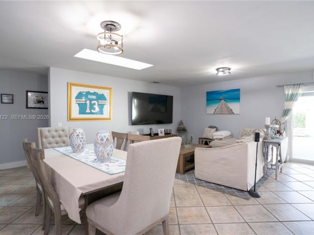 Продажа дома по адресу 14954 SW 142nd Pl - фото 7536458