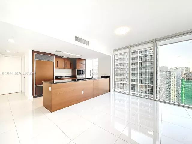 Продажа квартиры #4215 - фото 7175505