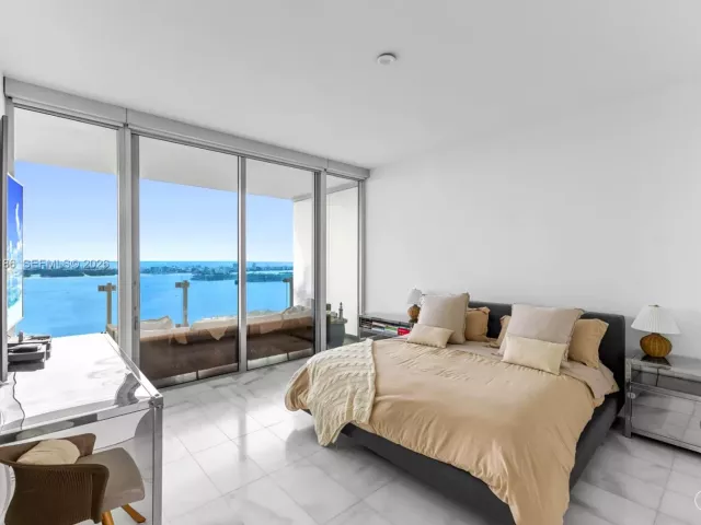 Продажа квартиры #4701 - фото 7170760