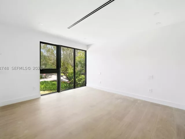 Продажа дома по адресу 4150 Loquat Ave - фото 7946818
