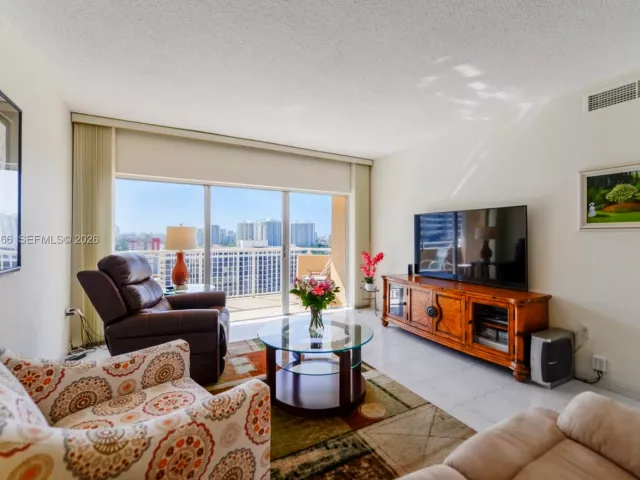 Продажа квартиры #18K - фото 7171511