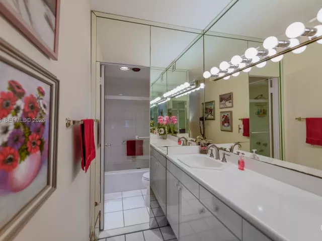 Продажа квартиры #18K - фото 7171499