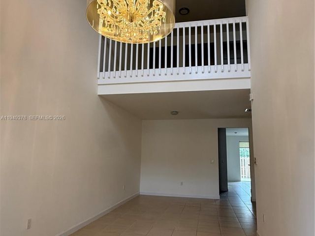 Дом в аренду по адресу 7412 NW 108th Path 0 - фото 7521714