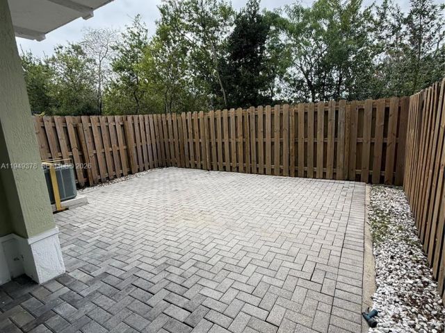 Дом в аренду по адресу 7412 NW 108th Path 0 - фото 7521723