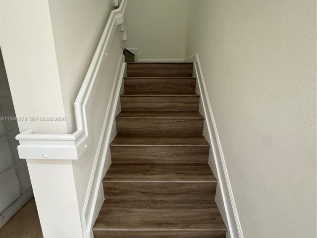 Дом в аренду по адресу 7412 NW 108th Path 0 - фото 7521726