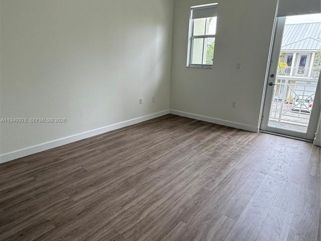 Дом в аренду по адресу 7412 NW 108th Path 0 - фото 7521730