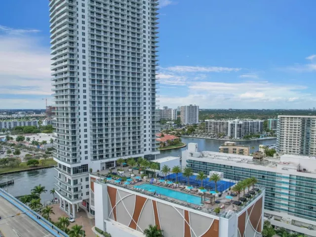 Продажа квартиры #R701 - фото 7190984