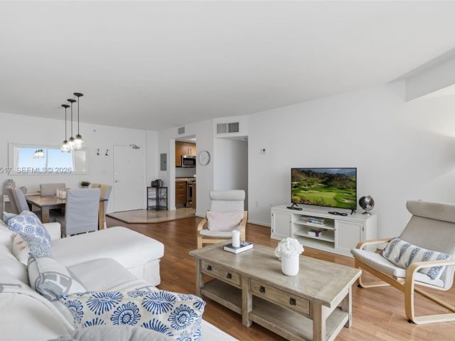 Продажа квартиры #718 - фото 7175021