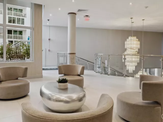 Продажа квартиры #1412 - фото 7189050