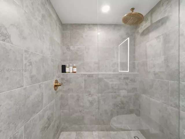 Продажа квартиры #1429 - фото 7190740