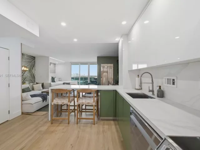 Продажа квартиры #1429 - фото 7190742