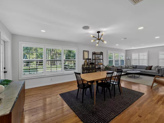 Продажа дома по адресу 1001 SE 10th Street - фото 8908133