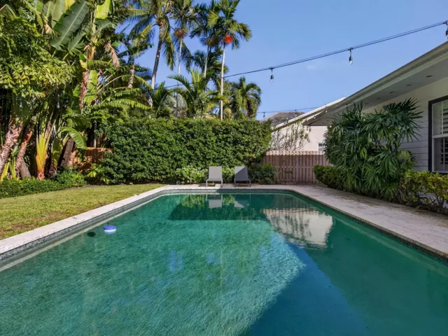 Продажа дома по адресу 1001 SE 10th Street - фото 8908122