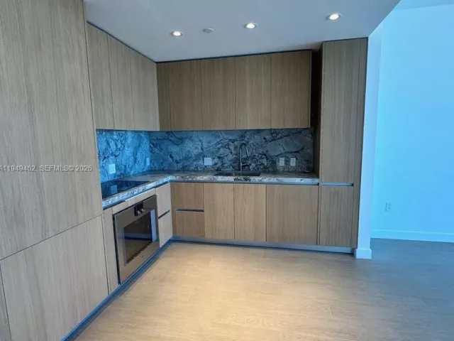 Квартира в аренду номер1408 - фото 7189473