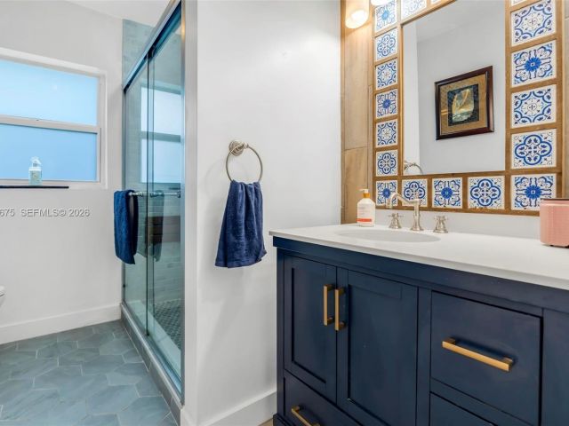 Продажа дома по адресу 2320 Funston St - фото 7189188