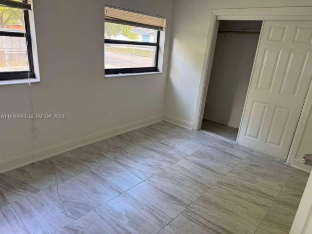 Дом в аренду по адресу 2901 NW 7 CT 2901 - фото 7504571