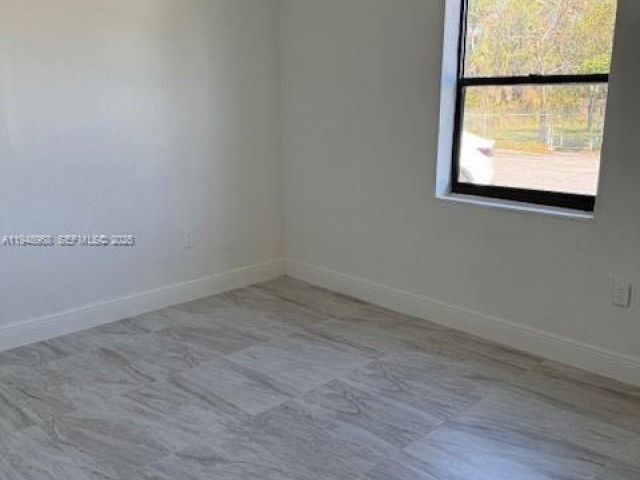 Дом в аренду по адресу 2901 NW 7 CT 2901 - фото 7504573