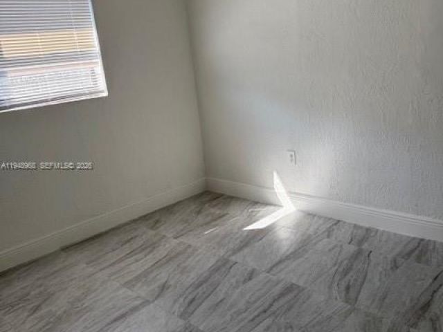 Дом в аренду по адресу 2901 NW 7 CT 2901 - фото 7504574