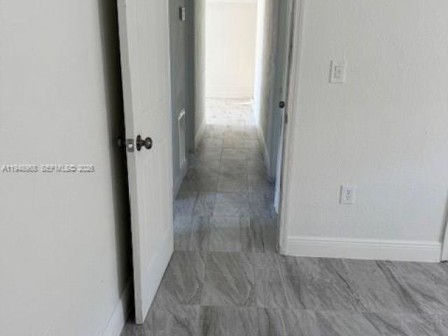 Дом в аренду по адресу 2901 NW 7 CT 2901 - фото 7504575