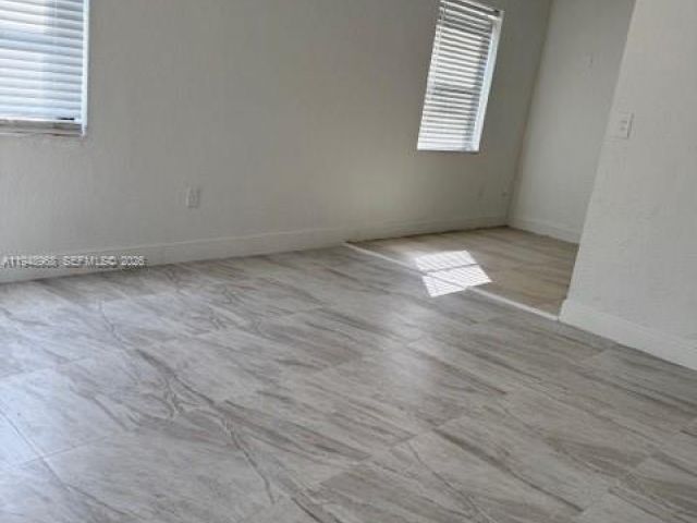 Дом в аренду по адресу 2901 NW 7 CT 2901 - фото 7504578