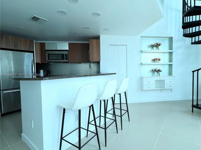 Квартира в аренду номерL-814 - фото 7193009