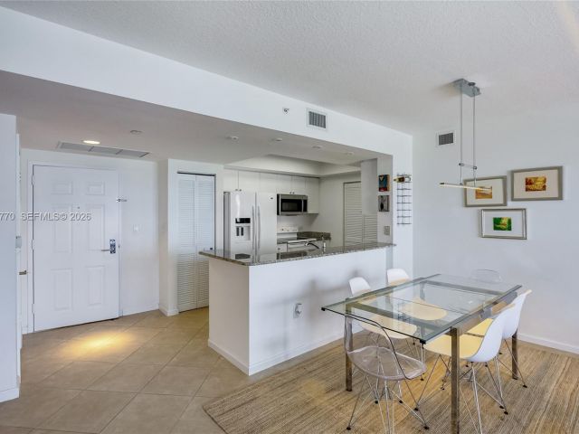 Квартира в аренду номер2412 - фото 7438495