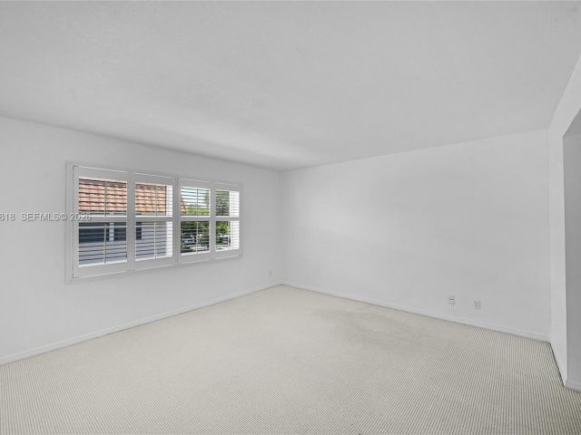 Продажа дома по адресу 5555 N Ocean Blvd 20 - фото 7190272