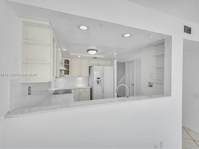 Продажа дома по адресу 5555 N Ocean Blvd 20 - фото 7190286