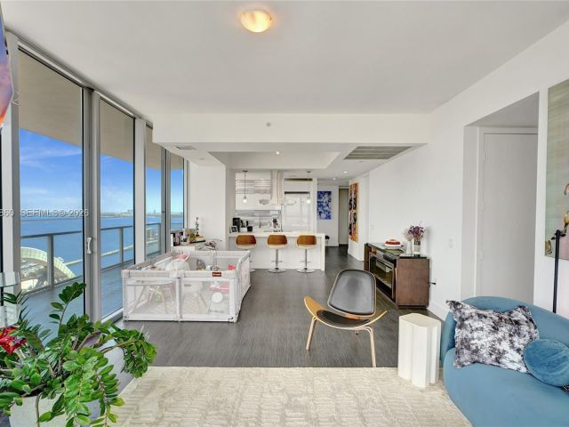 Продажа квартиры #3708 - фото 7191492