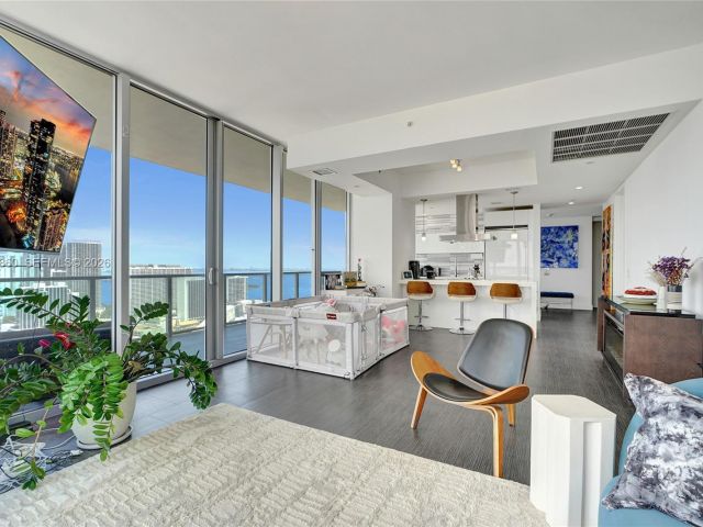 Продажа квартиры #3708 - фото 7191505