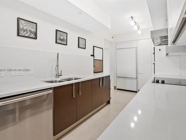 Квартира в аренду номер3608 - фото 7193829