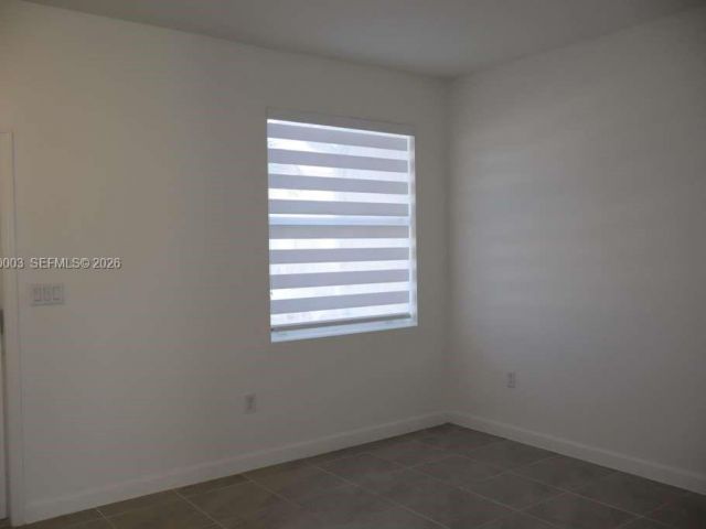 Дом в аренду по адресу 26824 SW 121st AVE - фото 7514483