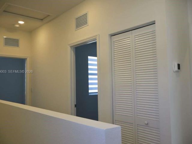 Дом в аренду по адресу 26824 SW 121st AVE - фото 7514500