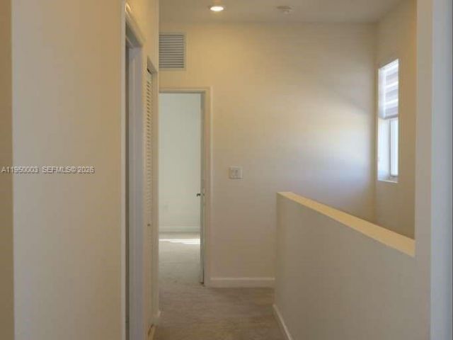 Дом в аренду по адресу 26824 SW 121st AVE - фото 7514506